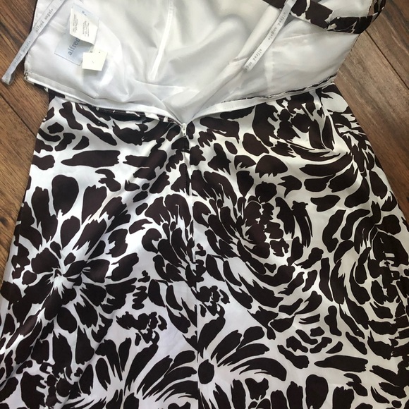 Formal design dress - Picture 2 of 2